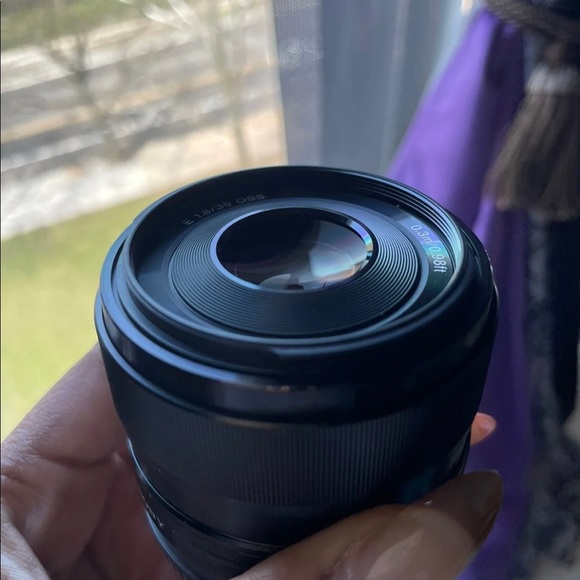 Sony SEL35F18 35mm f/1.8 Lens - Picture 5 of 5